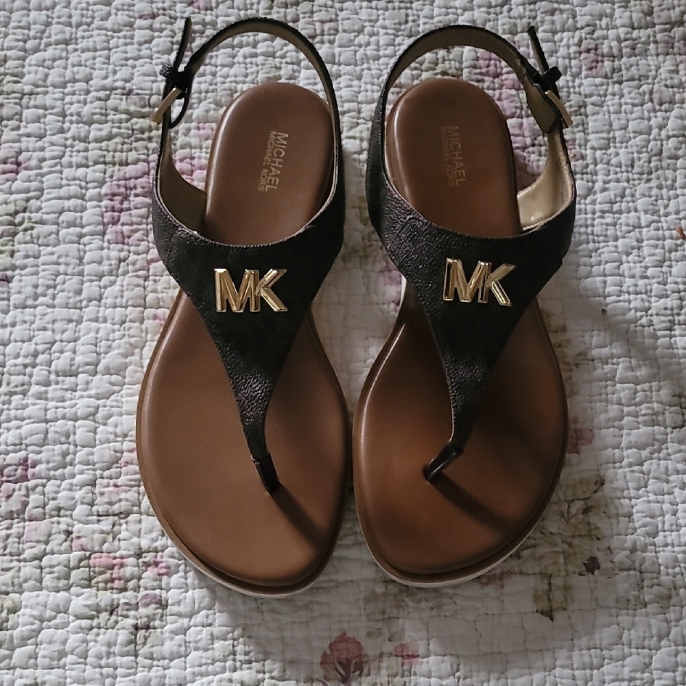 Michael Kors Black Sandals T-Strap Design